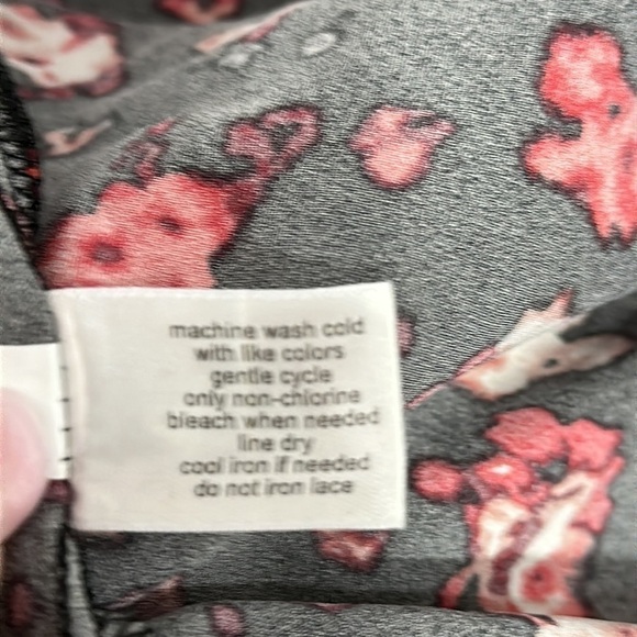 Lane Bryant floral top - Picture 8 of 8